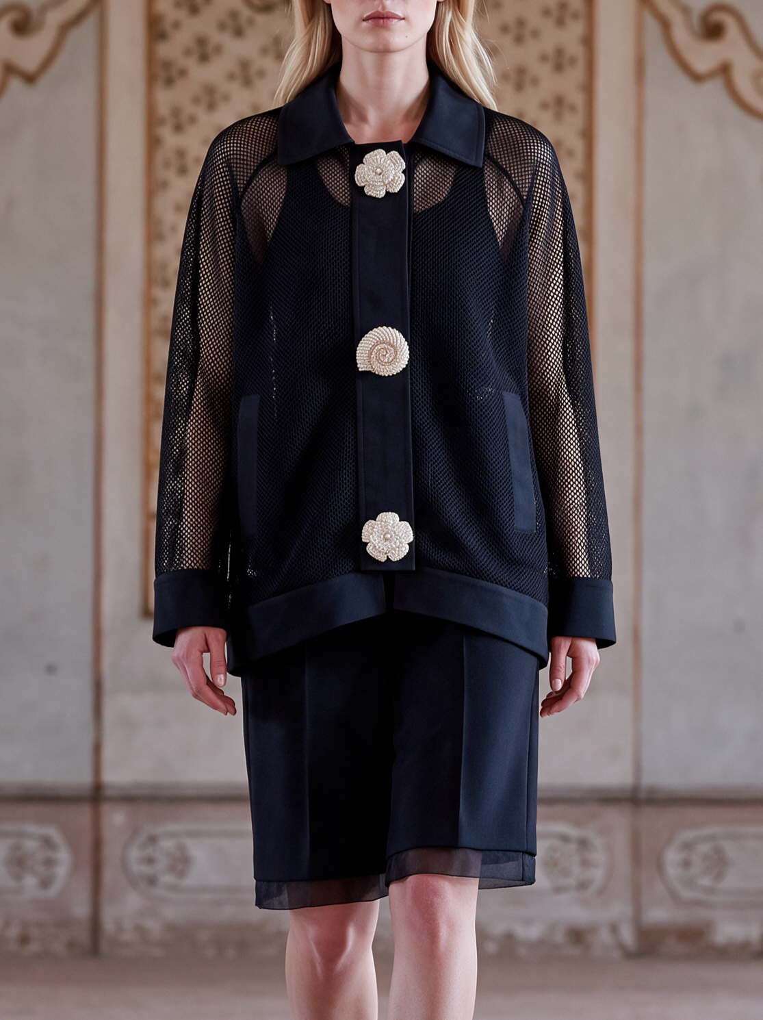 Rosalie bouquet black detail